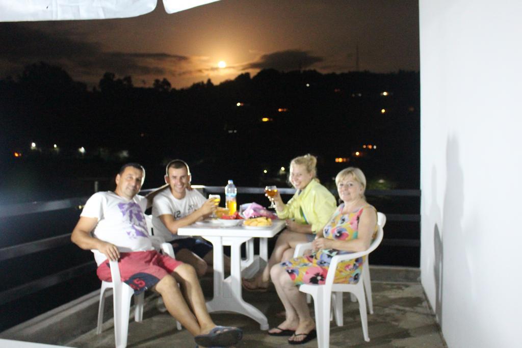 Holiday House Green Cape Batumi Otel Mtsvane Konts'khi Dış mekan fotoğraf
